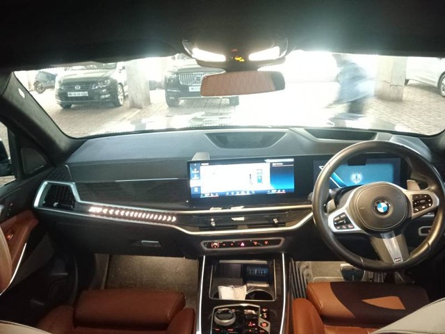 Second-hand 2024 BMW X7 xDrive40d M Sport for sale in Mumbai-3