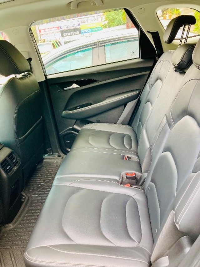Second-hand 2019 MG Hector Sharp DCT for sale in Indore-5