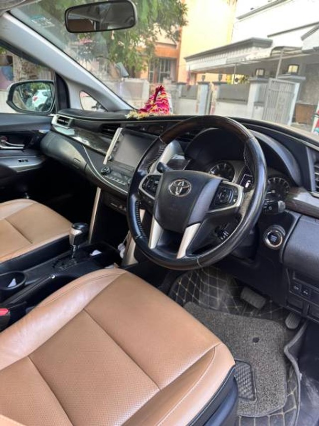 Second-hand 2021 Toyota Innova Crysta 2.4 ZX 7 STR AT for sale in Solapur-8