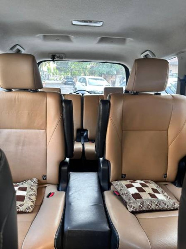 Second-hand 2021 Toyota Innova Crysta 2.4 ZX 7 STR AT for sale in Solapur-4