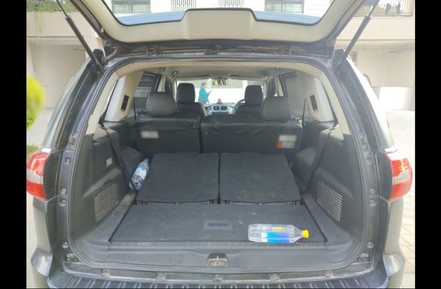 Second-hand 2017 Tata Hexa XM for sale in Gurgaon-4