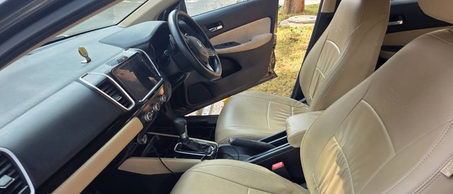 Second-hand 2021 Honda City V CVT for sale in Ranga reddy-6