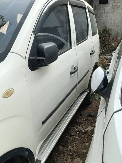 Second-hand 2012 Mahindra Xylo D2 BSIV for sale in Narsinghpur