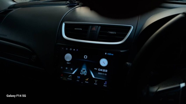 Second-hand 2012 Maruti Swift ZXI for sale in Kolkata-1