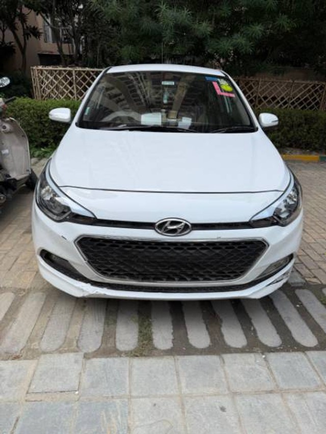 Second-hand 2014 Hyundai i20 Asta 1.2 for sale in Gautam Buddha Nagar