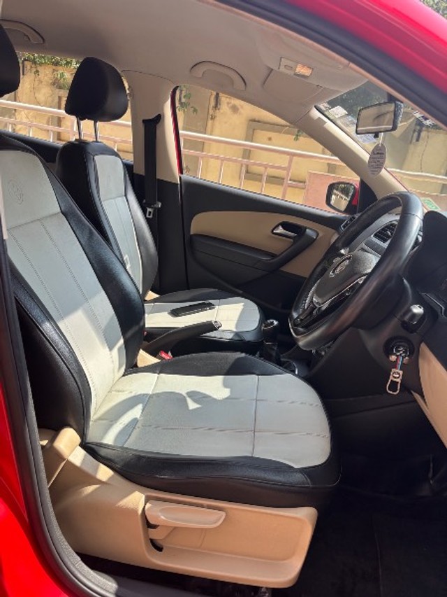 Second-hand 2015 Volkswagen Polo Exquisite 1.2 MPI Highline for sale in Bangalore-4