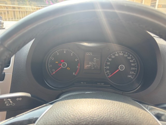 Second-hand 2015 Volkswagen Polo Exquisite 1.2 MPI Highline for sale in Bangalore-6