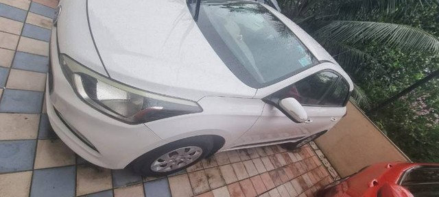 Second-hand 2015 Hyundai i20 Sportz 1.4 CRDi for sale in Mumbai-4