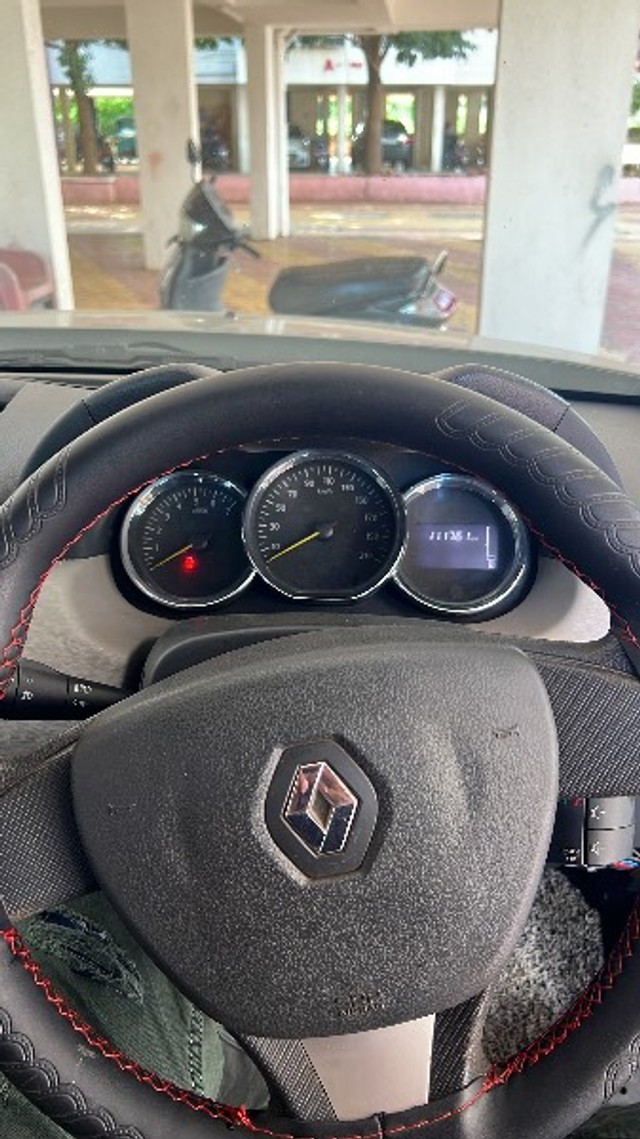 Second-hand 2015 Renault Duster 85PS Diesel RxL for sale in Baramati-3