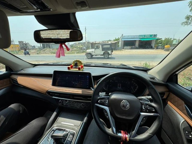 Second-hand 2023 MG Gloster Savvy 4x4 6Str for sale in Deoli-3