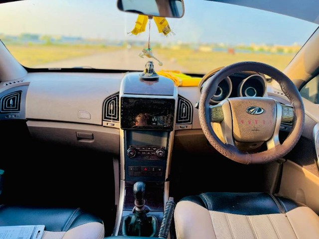 Second-hand 2012 Mahindra XUV500 W6 2WD for sale in Rajkot-3
