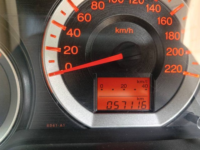 Honda City 1.5 S MT Second-hand 2010 Honda City 1.5 S MT for sale in Guwahati-3