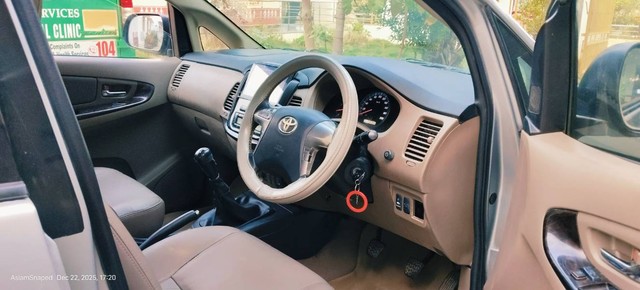 Second-hand 2015 Toyota Innova 2.5 ZX Diesel 7 Seater BSIII for sale in Kadapa-2
