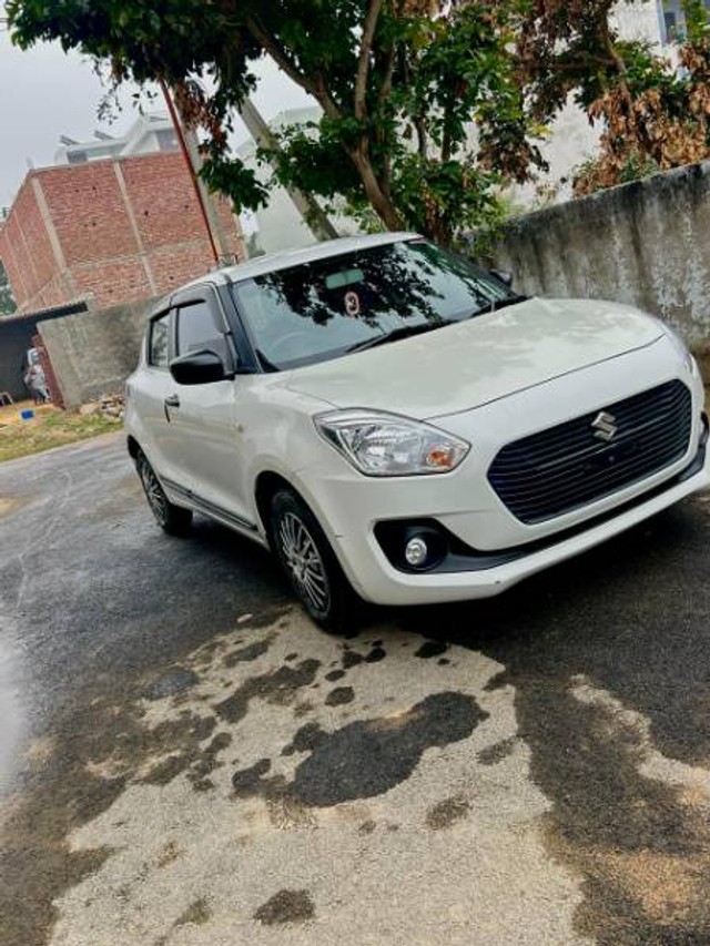 Second-hand 2020 Maruti Swift LXI for sale in Hapur-5