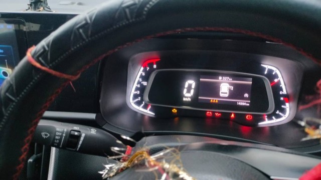 Second-hand 2024 Kia Sonet HTE for sale in Bareilly-4