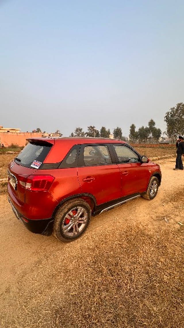 Second-hand 2017 Maruti Vitara Brezza ZDi for sale in Kashipur-3