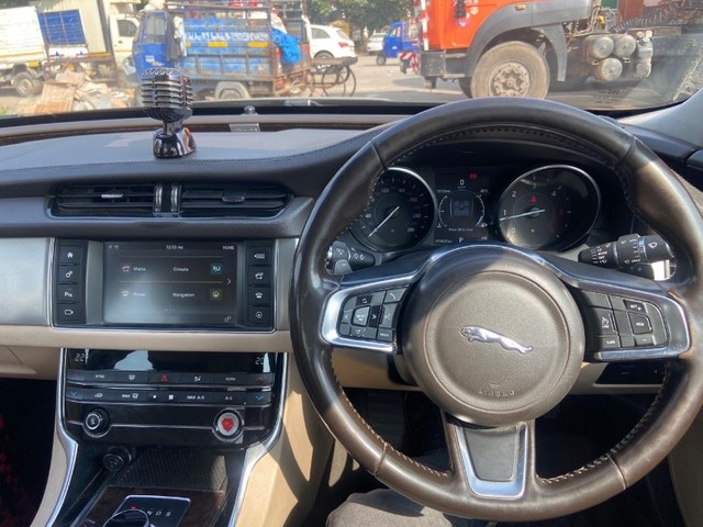 Second-hand 2019 Jaguar XF 2.0 Diesel Prestige for sale in Chandigarh-4