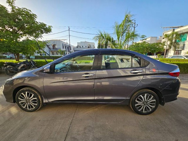 Second-hand 2019 Honda City VX MT for sale in Bharuch-2
