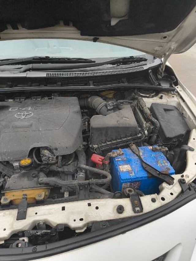 Second-hand 2010 Toyota Corolla Altis Diesel D4DG for sale in Mohali-1