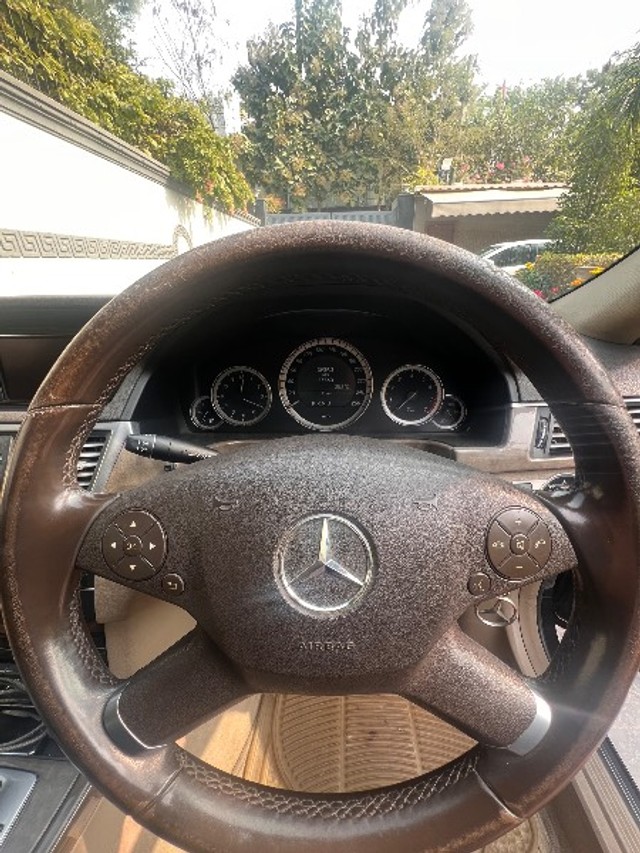 Second-hand 2011 Mercedes-Benz E-Class E 200 CGI Elegance for sale in New Delhi-4