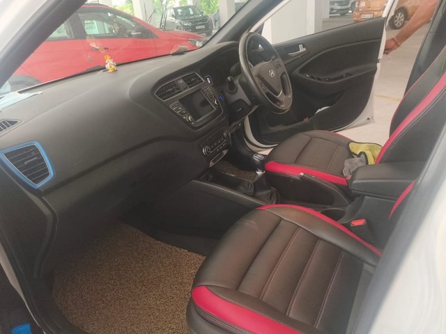 Second-hand 2019 Hyundai i20 Active SX Petrol for sale in Hyderabad-3