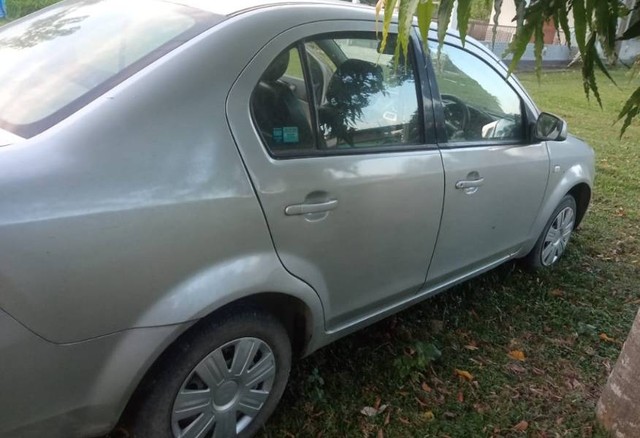 Second-hand 2010 Ford Fiesta 1.6 LE for sale in Guwahati-2