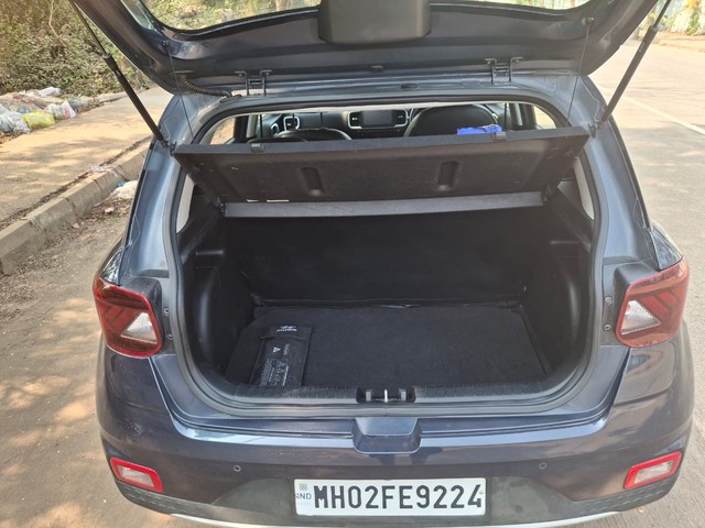 Second-hand 2019 Hyundai Venue SX Turbo BSIV for sale in Raigad-4