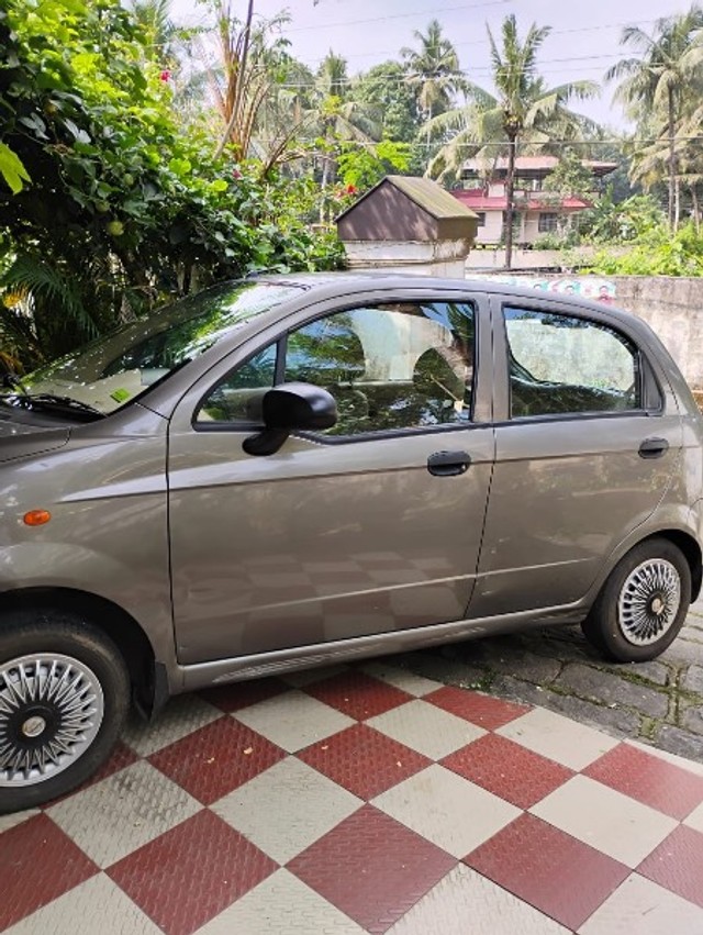 Second-hand 2011 Chevrolet Spark 1.0 for sale in Chengannur-2