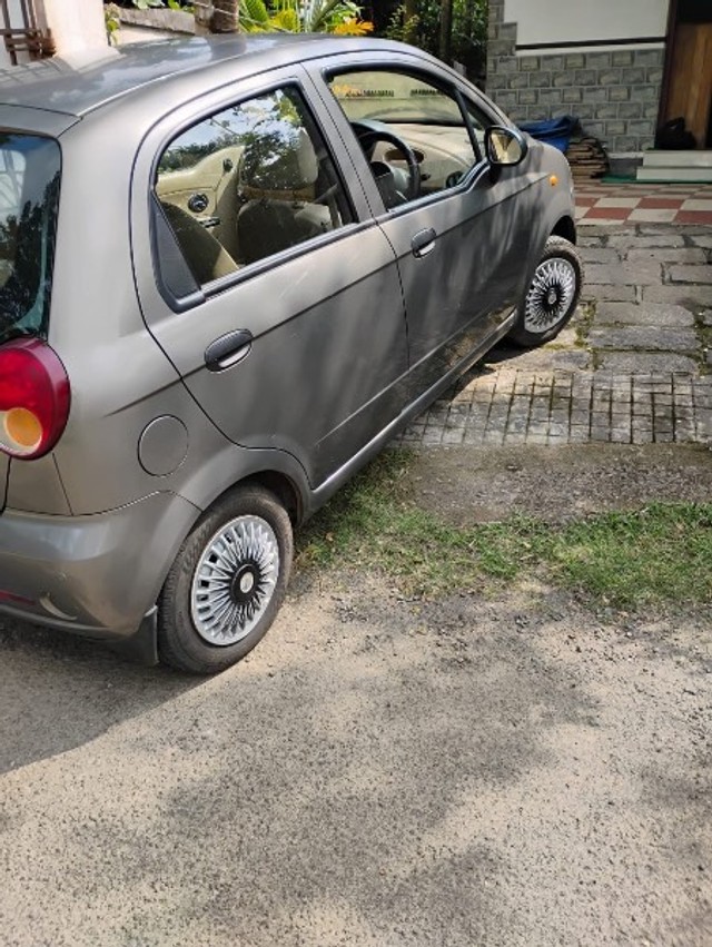 Second-hand 2011 Chevrolet Spark 1.0 for sale in Chengannur-5