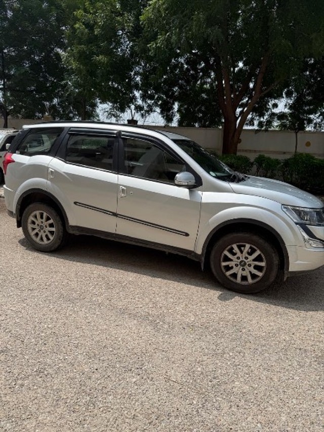 Mahindra XUV500 W7 BSIV Second-hand 2018 Mahindra XUV500 W7 BSIV for sale in Jaipur-1