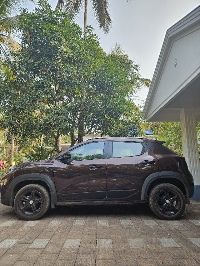 Second-hand 2024 Renault Kiger RXT AMT for sale in Kannur-2