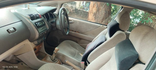 Honda City 1.5 GXI Second-hand 2004 Honda City 1.5 GXI for sale in Visakhapatnam-1