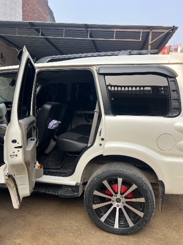 Second-hand 2020 Mahindra Scorpio S11 for sale in Faridabad-9