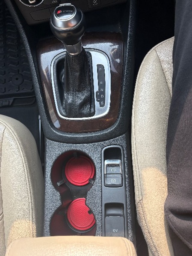 Second-hand 2019 Audi Q3 30 TFSI Premium FWD for sale in Gurgaon-8