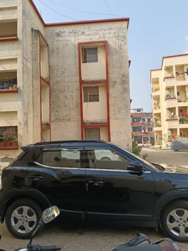 Second-hand 2025 Mahindra XUV 3XO MX2 diesel for sale in Hathras-2