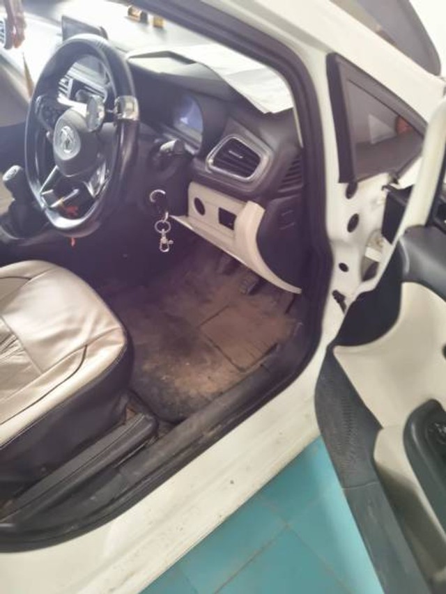 Second-hand 2023 Tata Altroz XM Plus CNG for sale in Kannauj-5