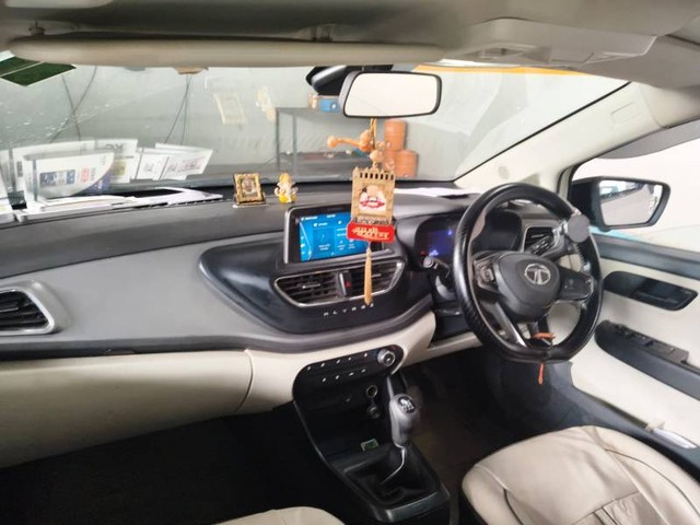 Second-hand 2023 Tata Altroz XM Plus CNG for sale in Kannauj-4