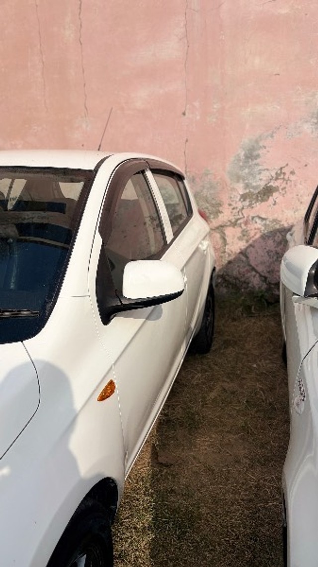 Second-hand 2012 Hyundai i20 1.4 CRDi Magna for sale in Jalandhar-2