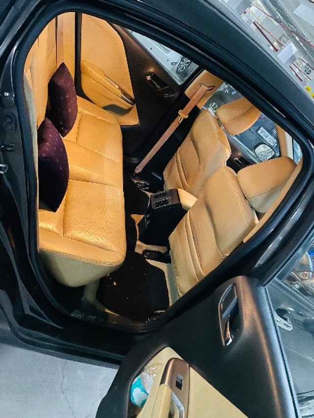 Second-hand 2014 Honda City i VTEC VX for sale in Ranga reddy-9