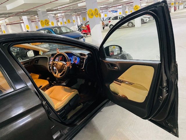 Second-hand 2014 Honda City i VTEC VX for sale in Ranga reddy-6