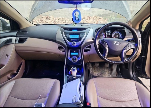 Second-hand 2012 Hyundai Elantra CRDi SX for sale in Bathinda-3