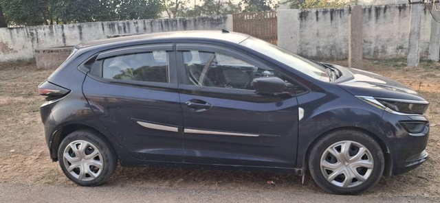 Second-hand 2023 Tata Altroz XM Plus Diesel for sale in Rewari-1