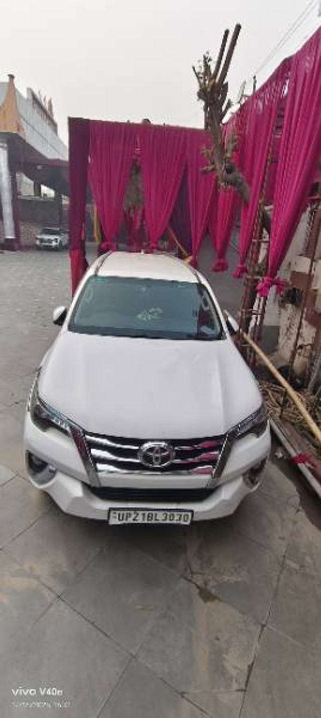 Second-hand 2017 Toyota Fortuner 2.7 2WD MT BSIV for sale in Moradabad-6