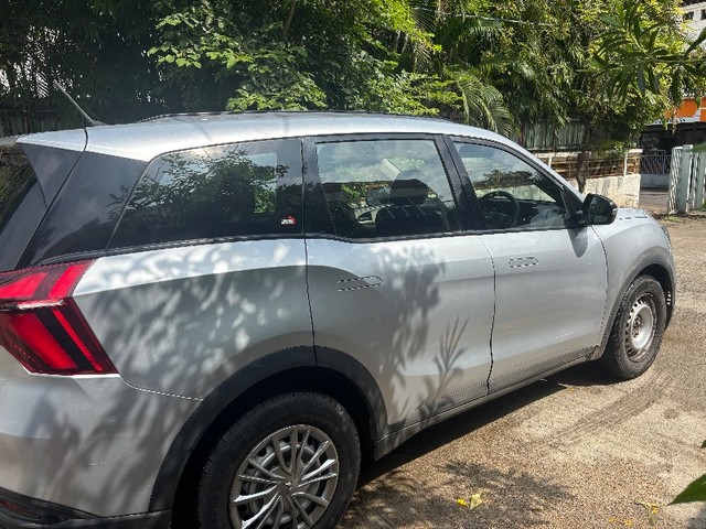Second-hand 2022 Mahindra XUV700 MX BSVI for sale in Vadodara-5
