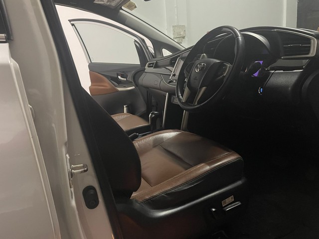 Second-hand 2022 Toyota Innova Crysta 2.7 GX 7 STR AT for sale in Namakkal-3