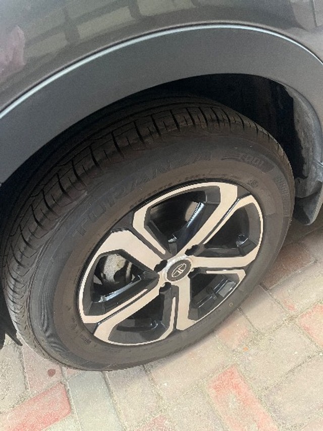 Second-hand 2023 Tata Nexon XZA Plus LUX Diesel AMT for sale in Greater Noida-1