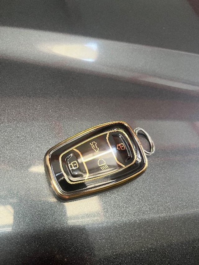 Second-hand 2023 Tata Nexon XZA Plus LUX Diesel AMT for sale in Greater Noida-3