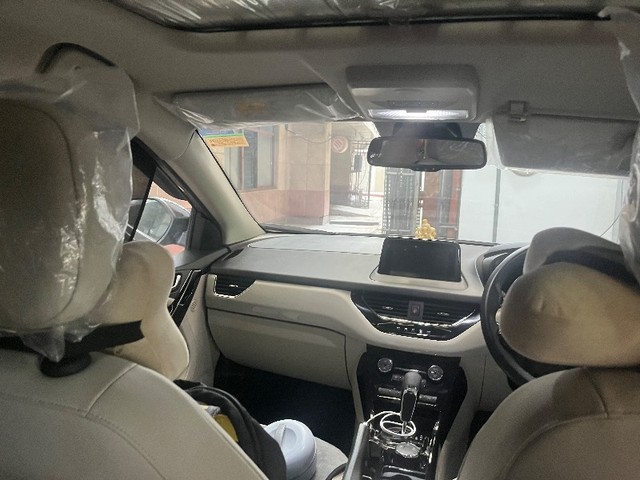 Second-hand 2023 Tata Nexon XZA Plus LUX Diesel AMT for sale in Greater Noida-6