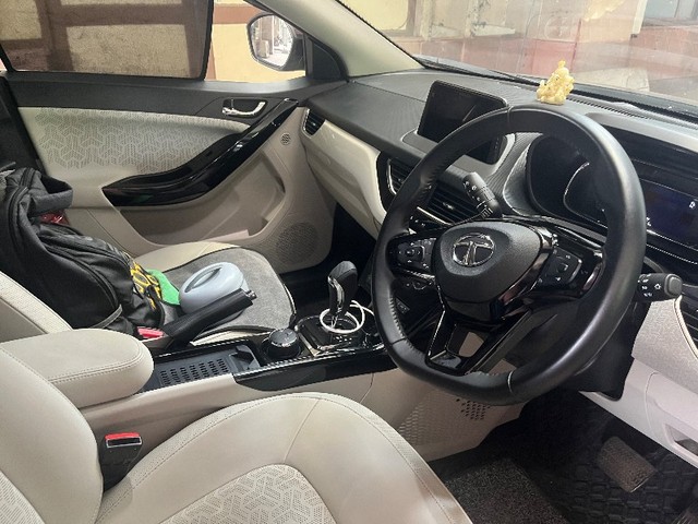 Second-hand 2023 Tata Nexon XZA Plus LUX Diesel AMT for sale in Greater Noida-7