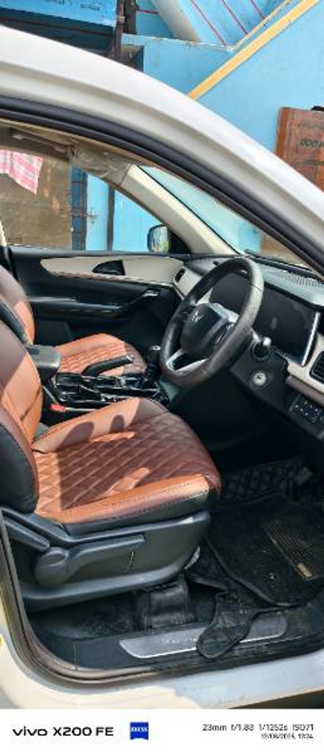 Second-hand 2022 Mahindra XUV700 AX5 7 Str Diesel BSVI for sale in Anantapur-9